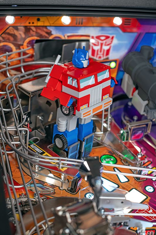 TRANSFORMERS: More Than Meets the Eye Pro Edition